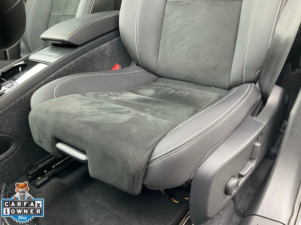 Used 2022 Volvo XC40 P8 Recharge Plus AWD/4WD image 17