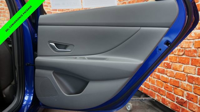 Used 2023 Hyundai Elantra SEL w/ Convenience Package image 46