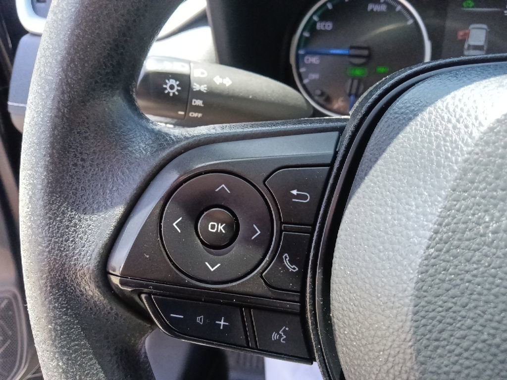 Used 2022 Toyota RAV4 LE AWD/4WD image 18