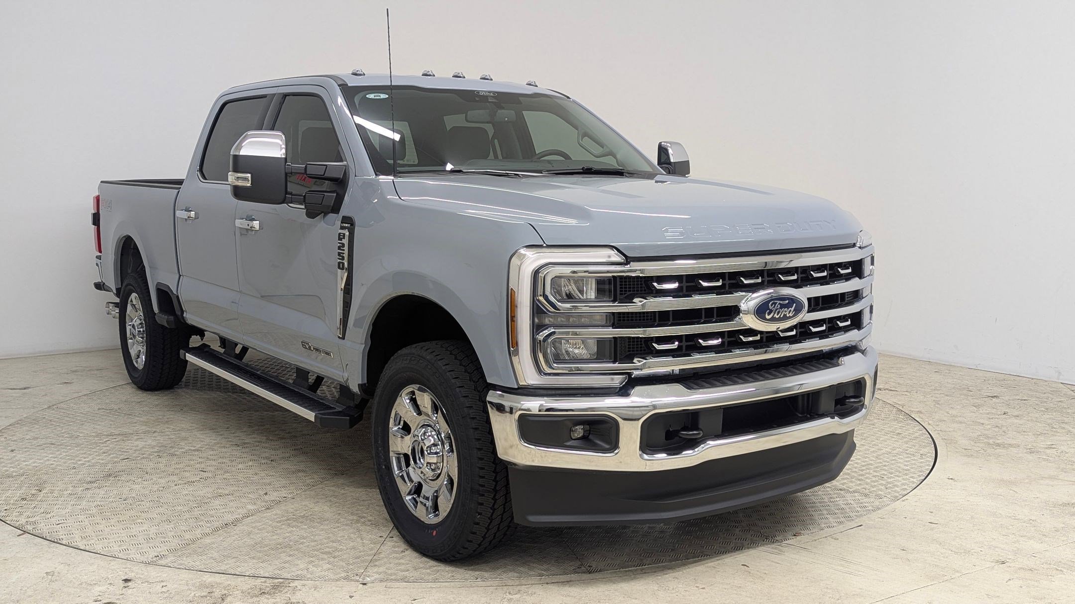 New 2026 Ford F250 Lariat w/ Chrome Package image 6