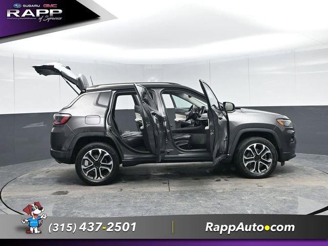 Used 2022 Jeep Compass Limited image 23