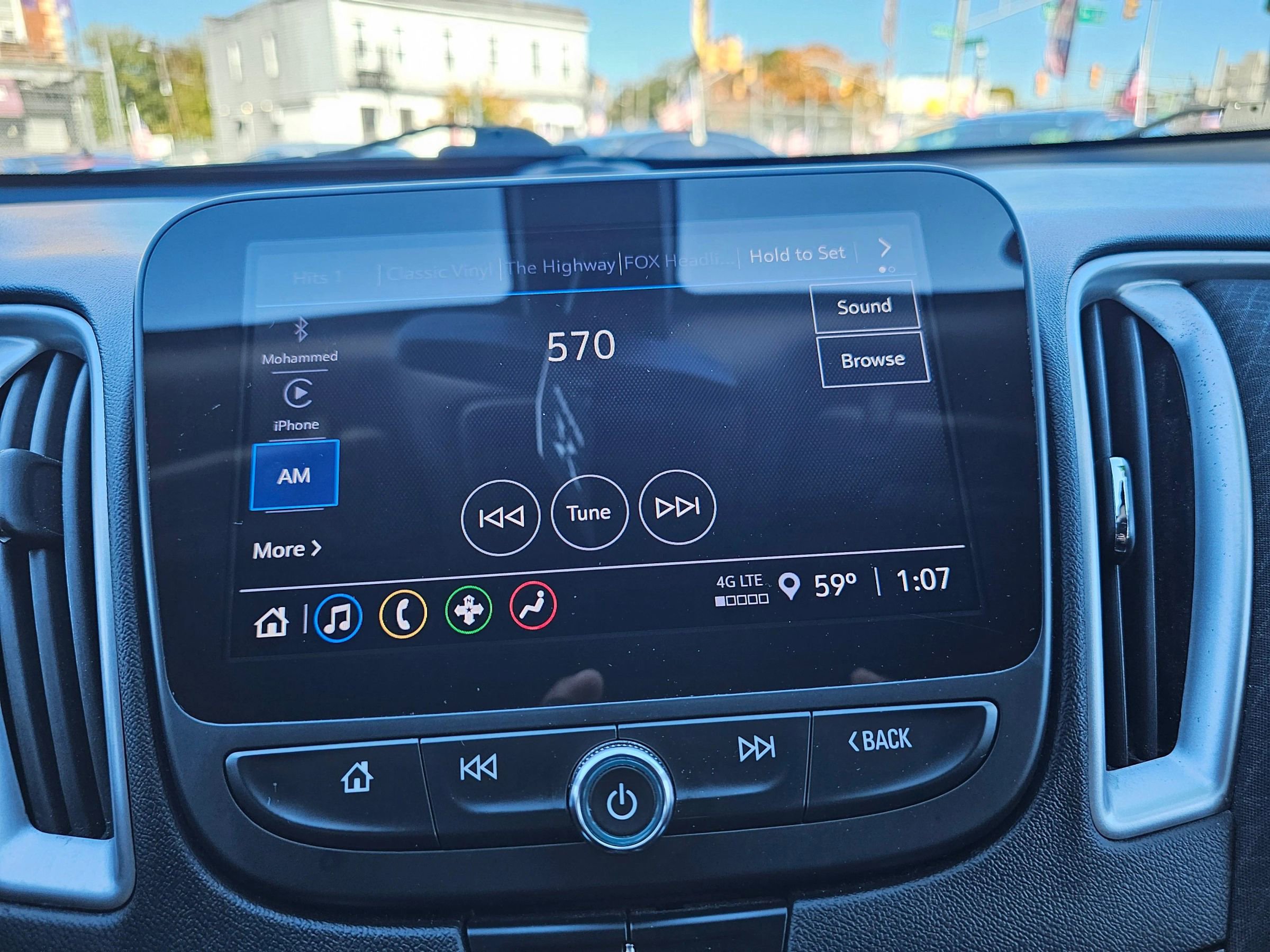 Used 2022 Chevrolet Malibu LT image 25