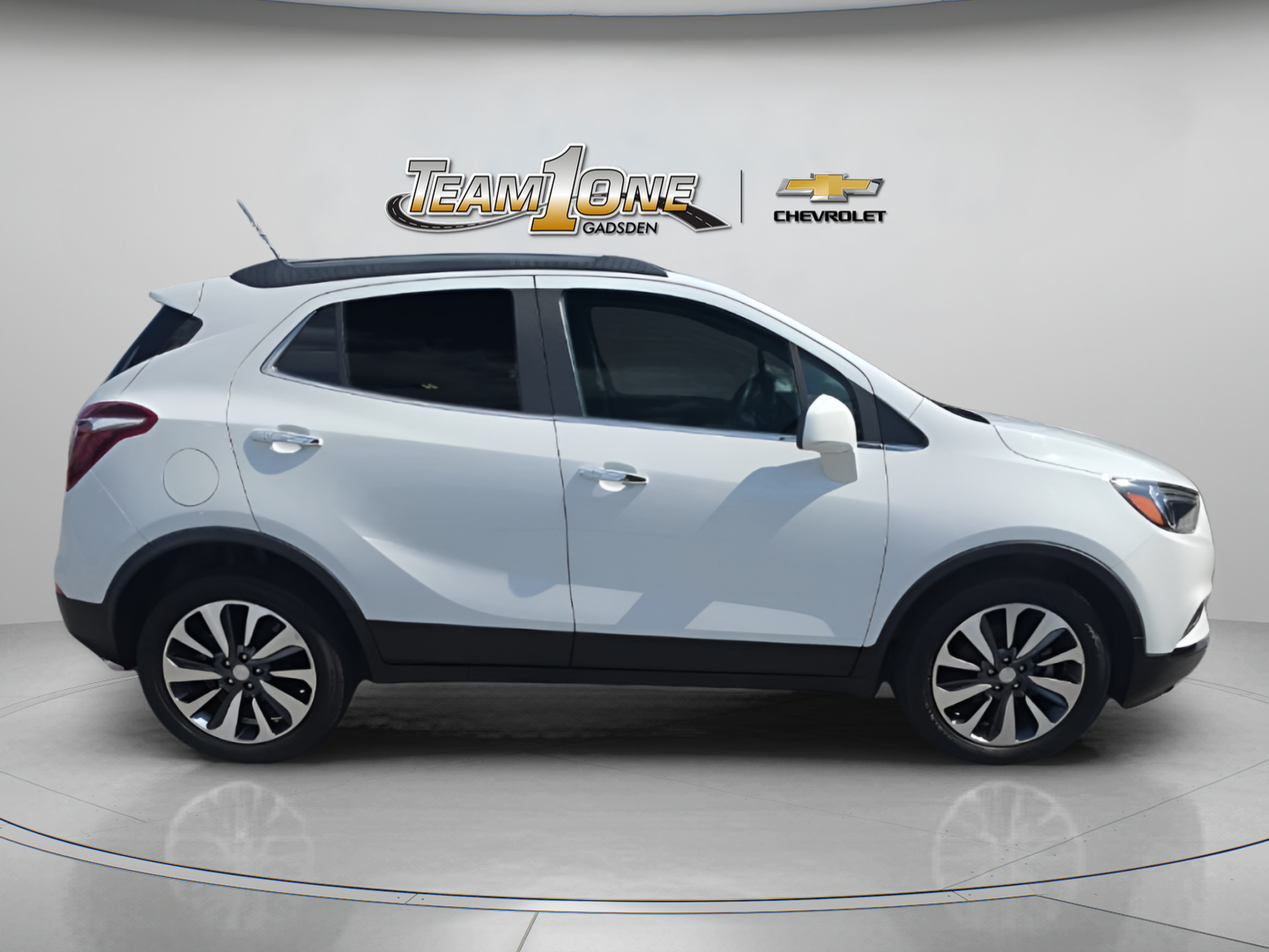 Used 2022 Buick Encore Preferred FWD image 9