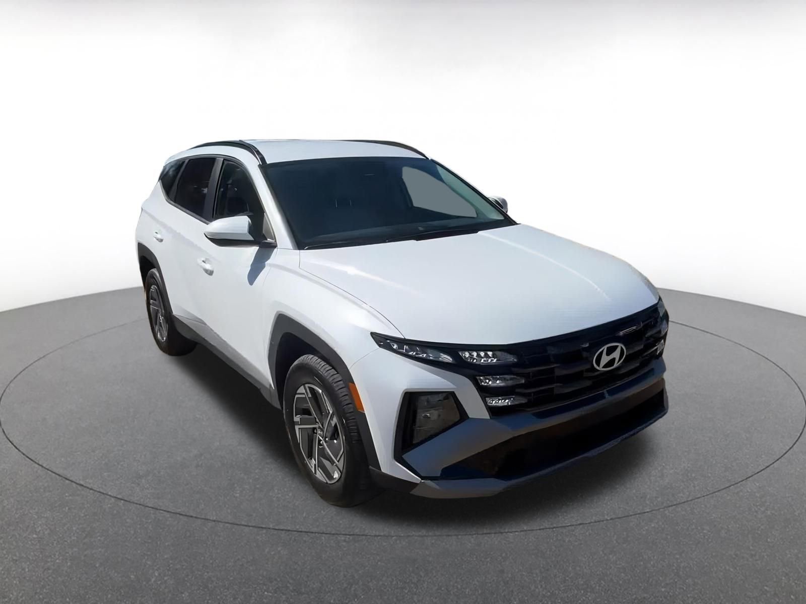 Used 2025 Hyundai Tucson Blue image 3