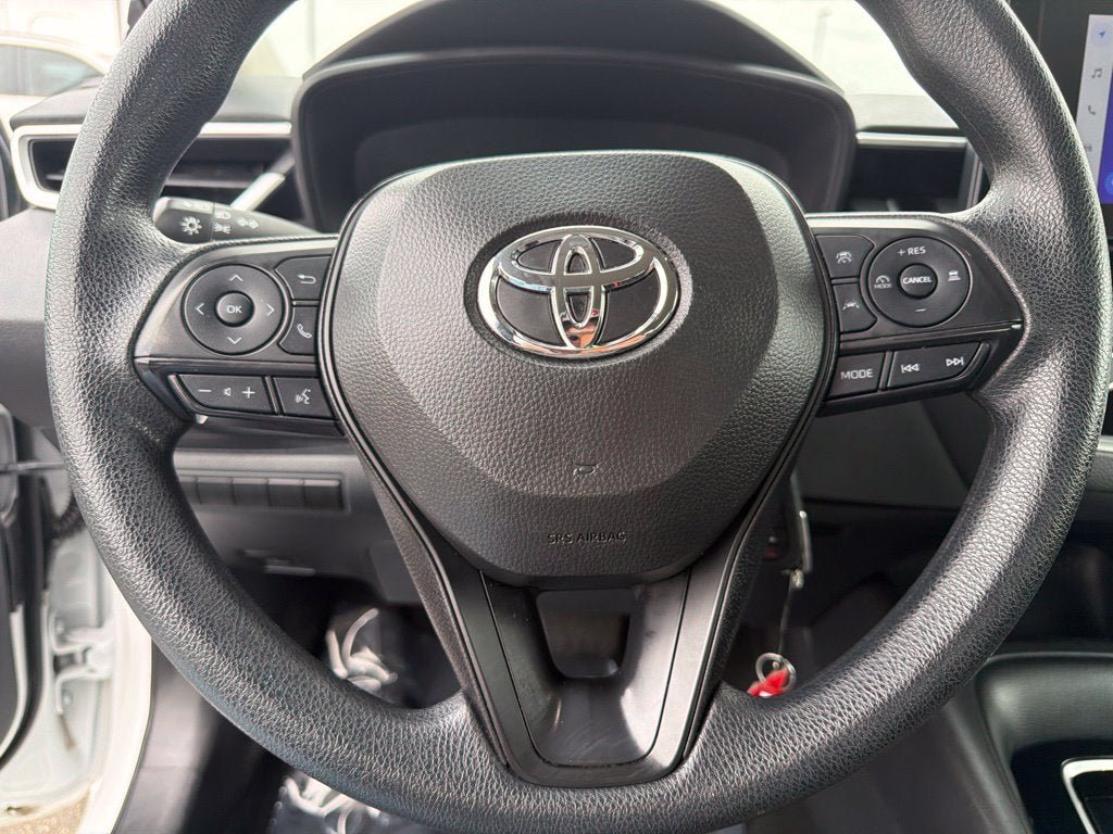 Used 2024 Toyota Corolla LE FWD image 16