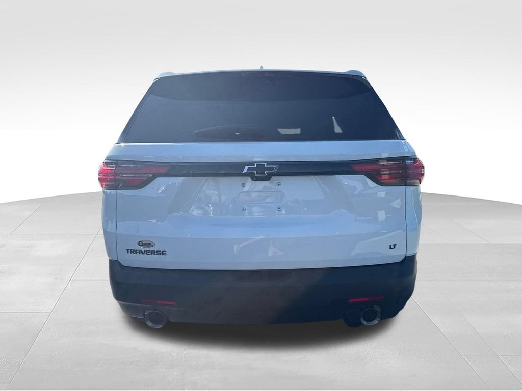 Used 2023 Chevrolet Traverse LT FWD image 9