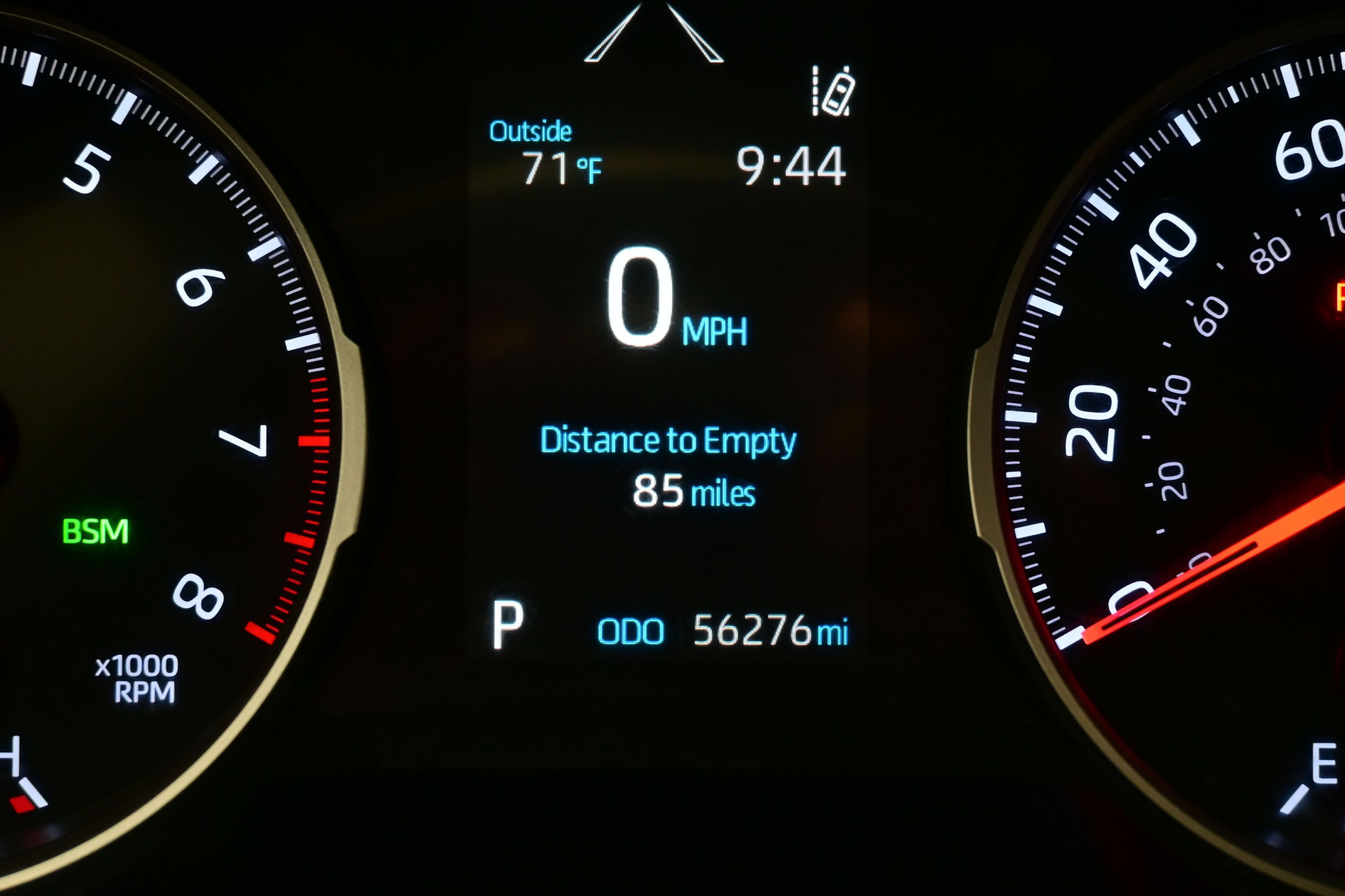 Used 2020 Toyota RAV4 XLE Premium FWD image 25