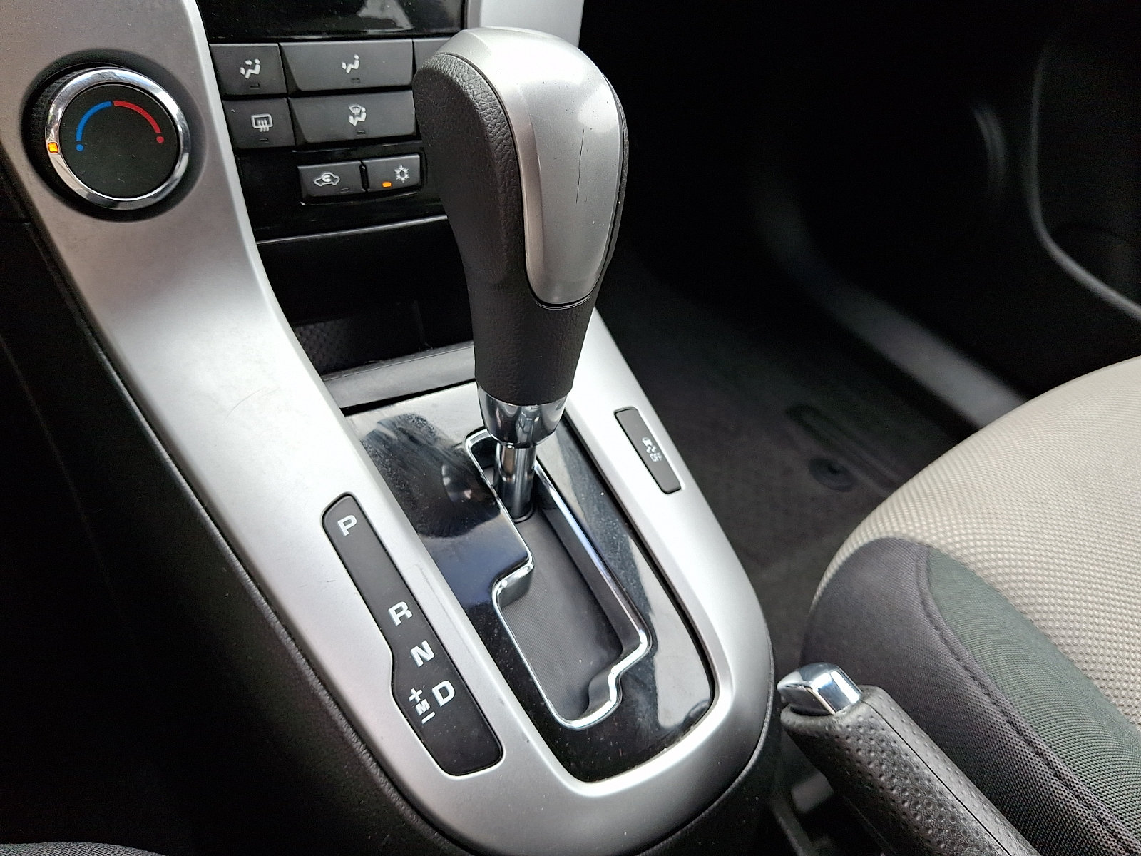 Certified 2012 Chevrolet Cruze LS w/ Connectivity Package FWD image 17