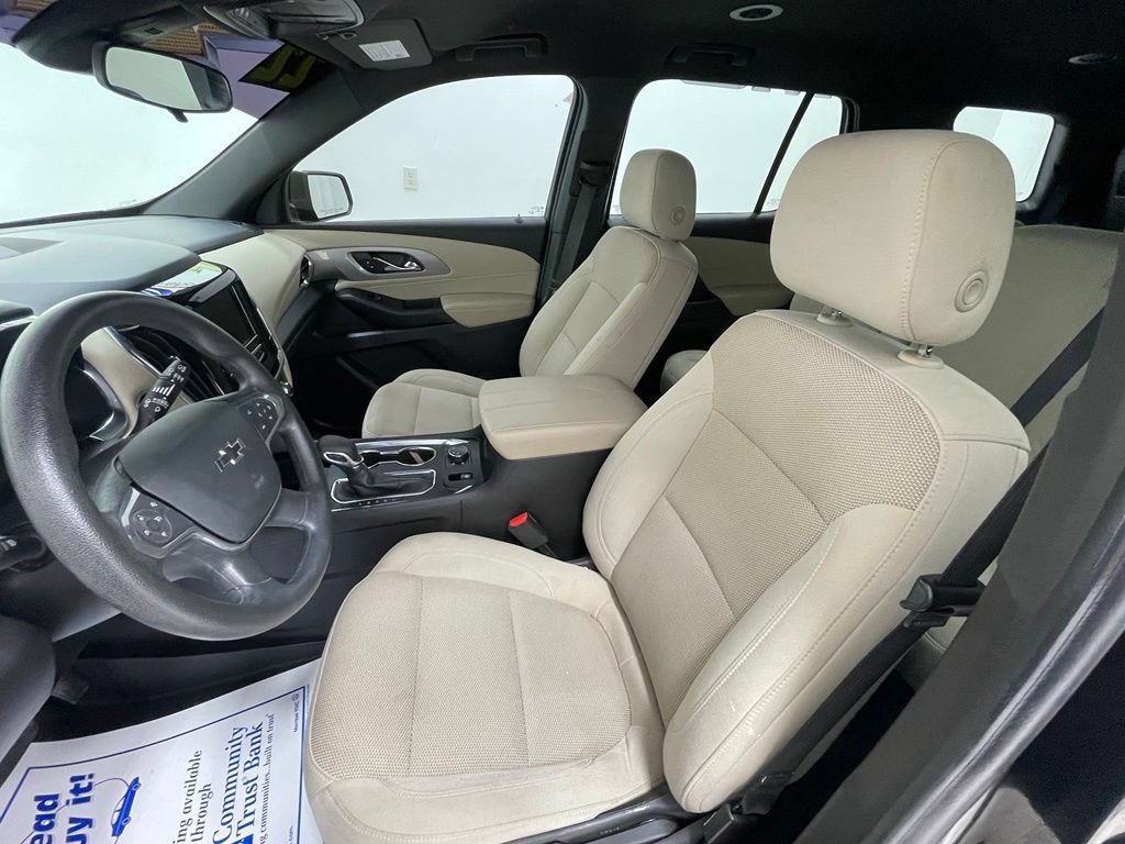 Used 2022 Chevrolet Traverse LS w/ Midnight/Sport Edition AWD/4WD image 10
