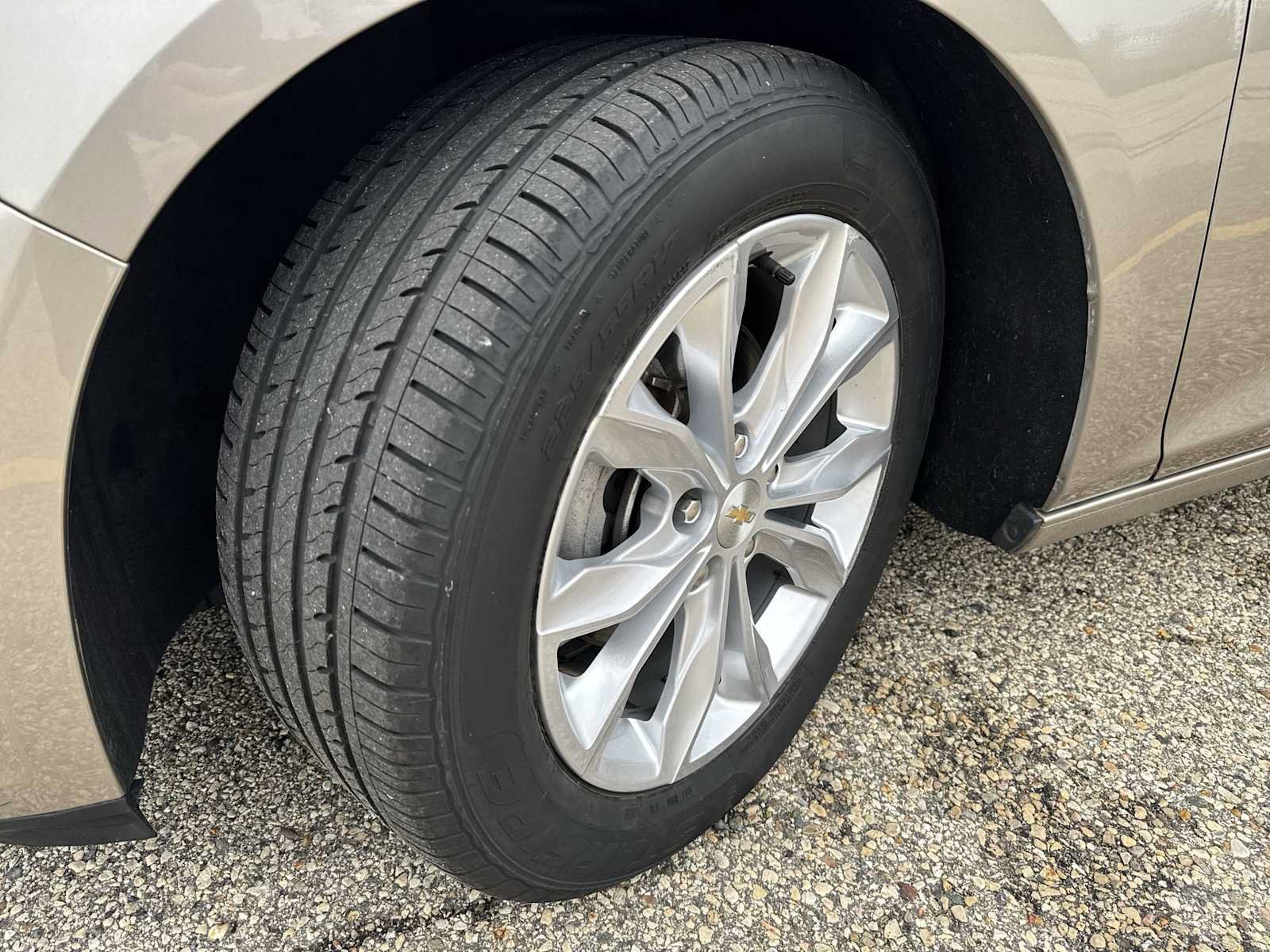 Certified 2024 Chevrolet Malibu LT FWD image 3