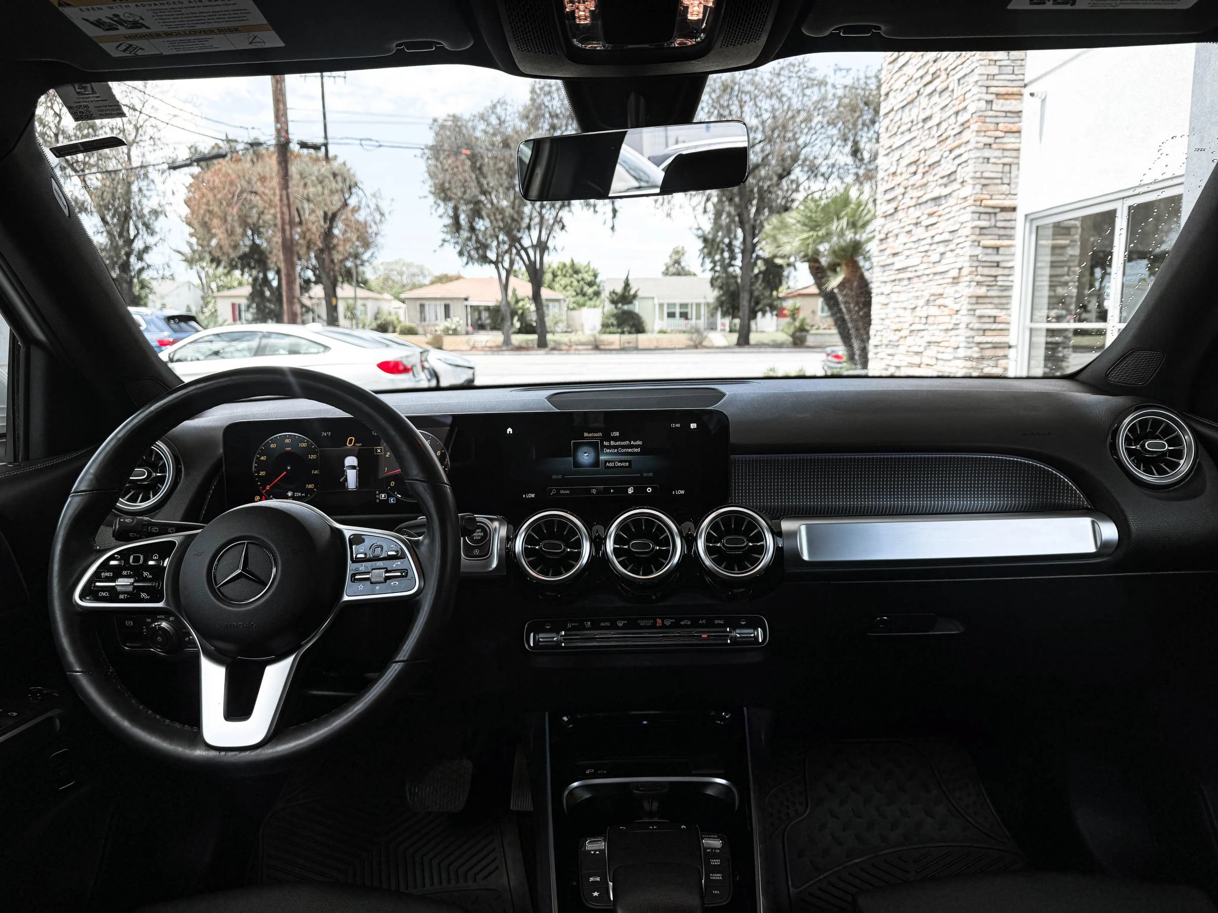 Used 2022 Mercedes-Benz GLB 250 4MATIC image 25