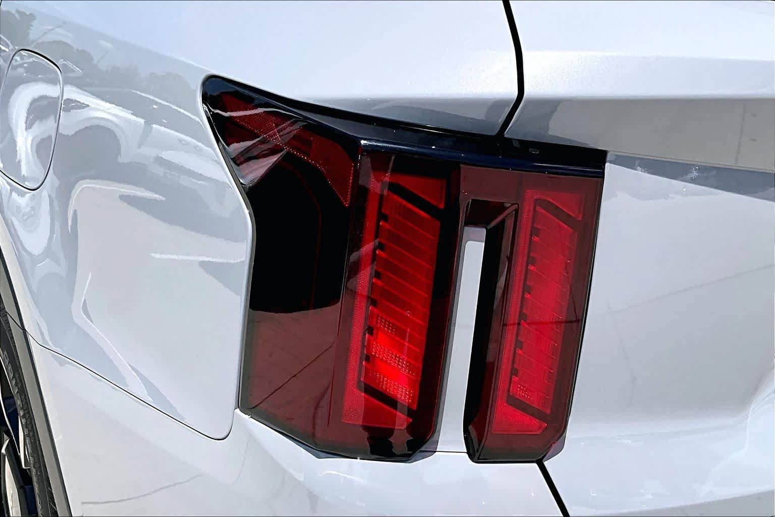 Certified 2024 Kia Sorento X-Line EX AWD/4WD image 28
