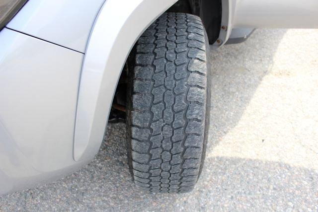 Used 2020 Toyota Tacoma TRD Sport w/ TRD Premium Sport Package image 8