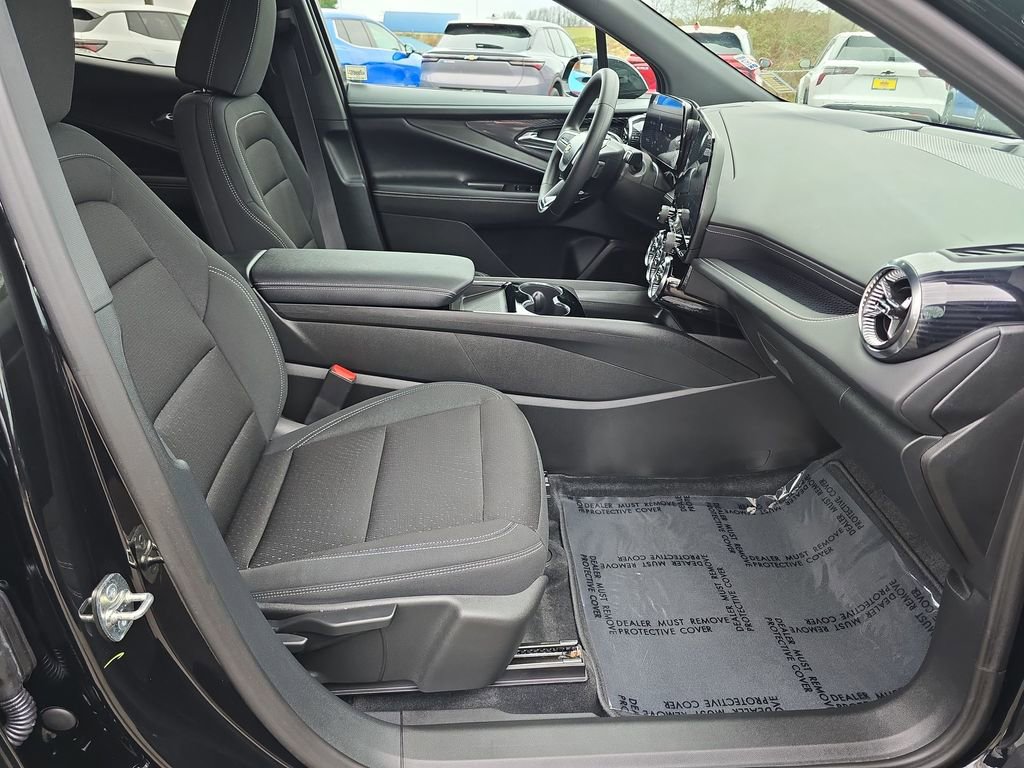 New 2025 Chevrolet Blazer EV LT image 28