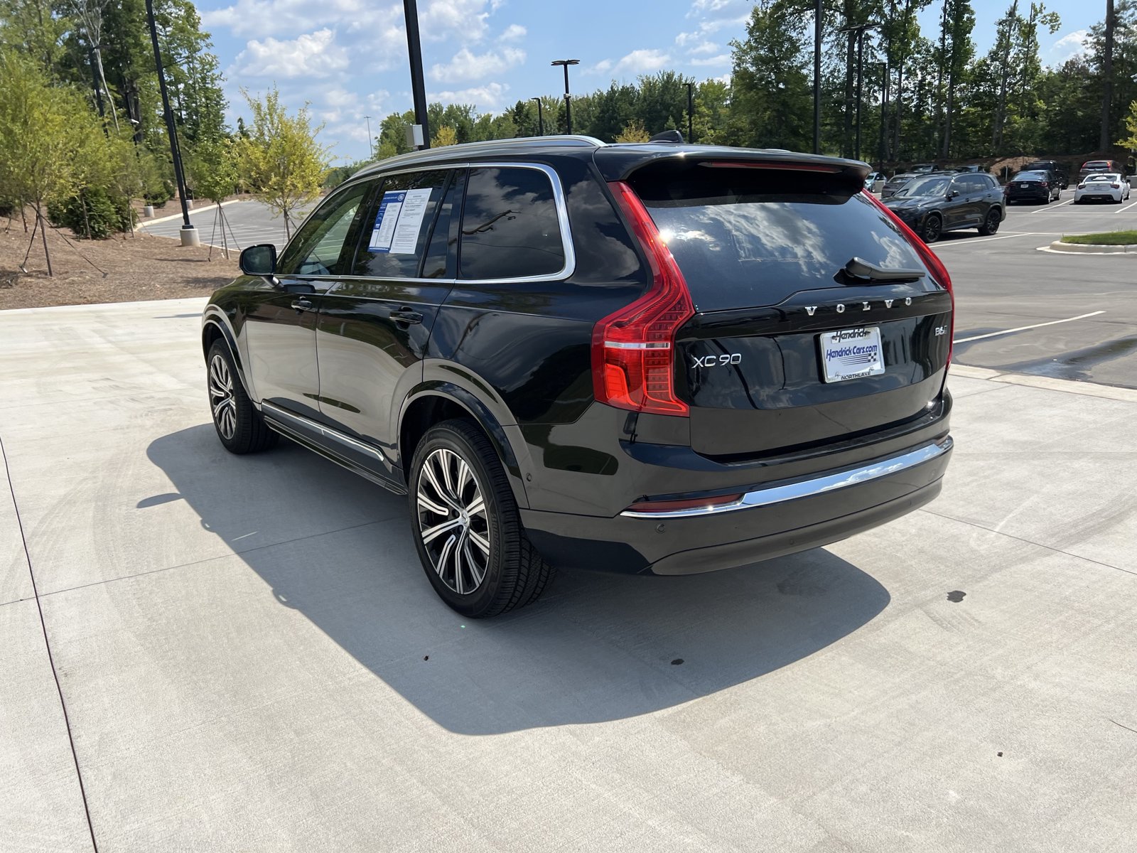 Used 2025 Volvo XC90 B6 Plus AWD/4WD image 6