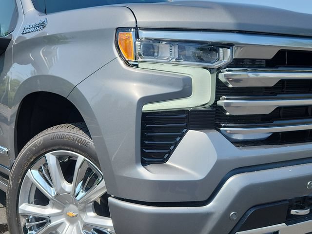 New 2026 Chevrolet Silverado 1500 High Country w/ High Country Premium Package AWD/4WD image 9