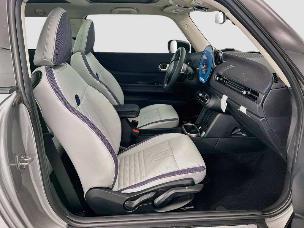 New 2026 MINI Cooper 2-Door Hardtop FWD image 18