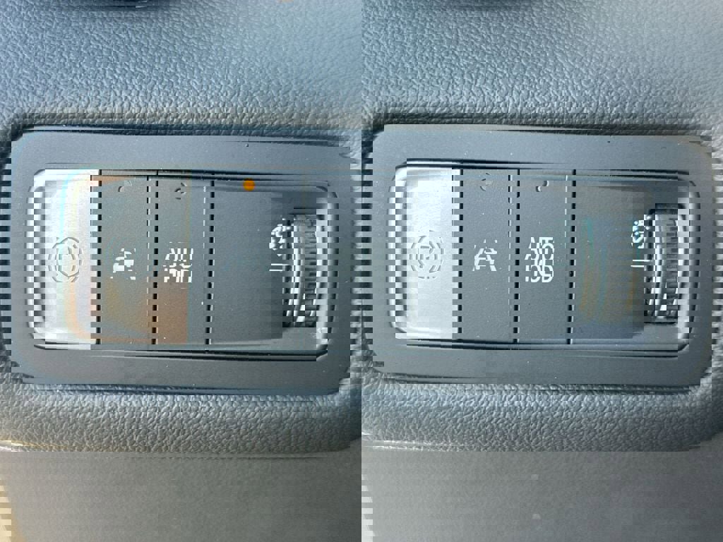 Certified 2024 Chevrolet Blazer EV RS image 10