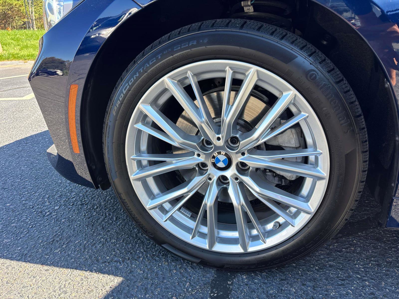 Used 2023 BMW 330i xDrive Sedan w/ Premium Package image 10