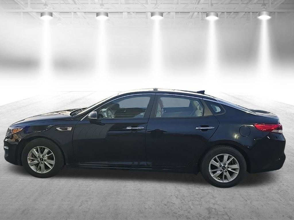 Used 2017 Kia Optima LX image 5