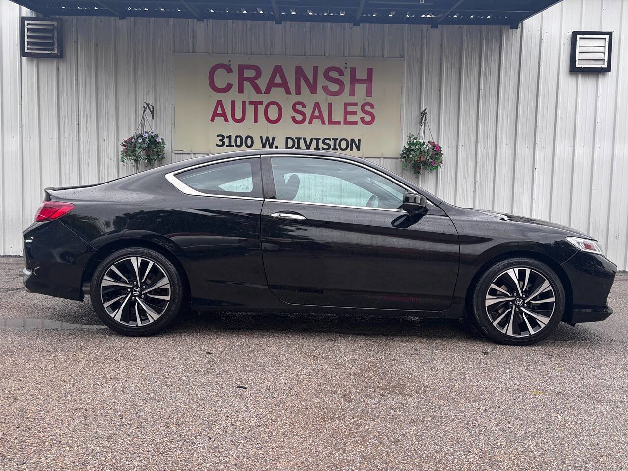 Used 2016 Honda Accord EX image 2