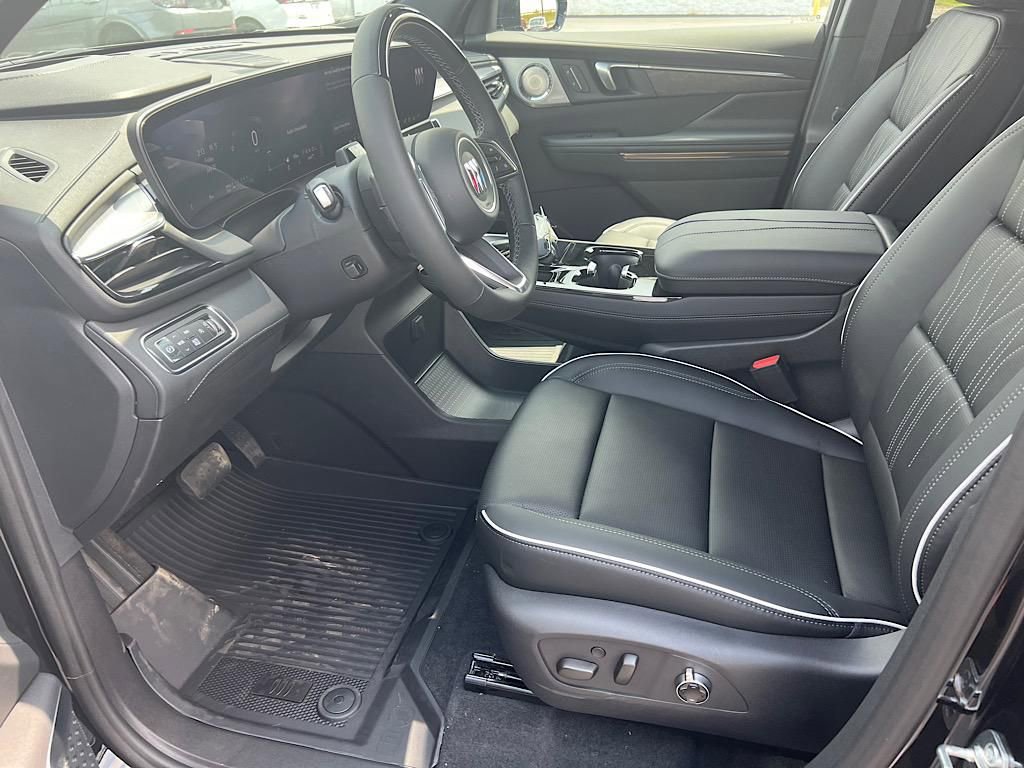 New 2026 Buick Enclave Avenir w/ Super Cruise Package image 12