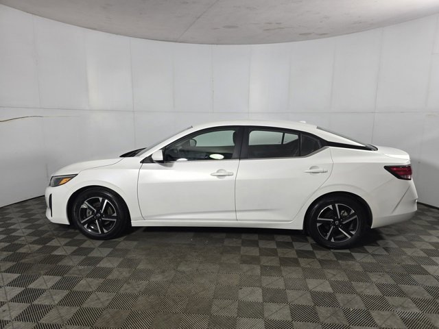 Used 2024 Nissan Sentra SV image 8