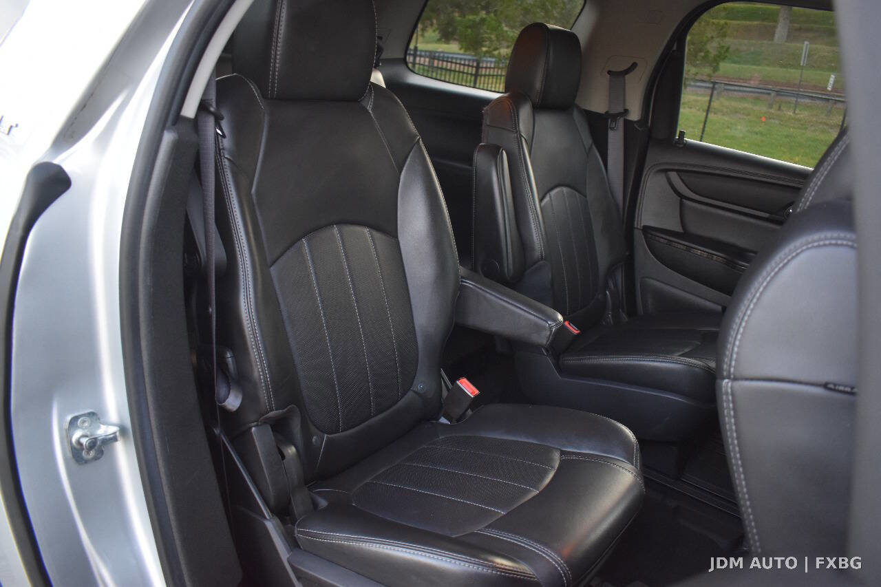 Used 2015 GMC Acadia SLT w/ Technology Package AWD/4WD image 15