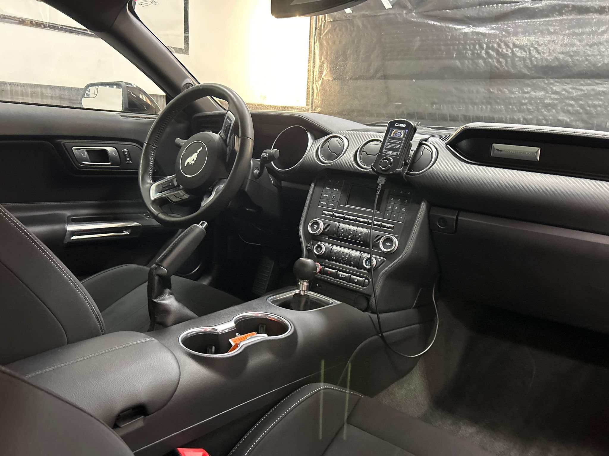 Used 2018 Ford Mustang Coupe RWD image 13