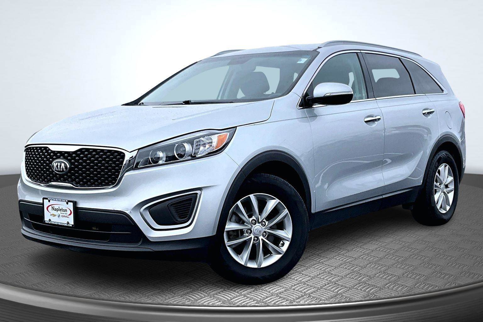 Used 2016 Kia Sorento LX w/ LX Convenience Package image 1
