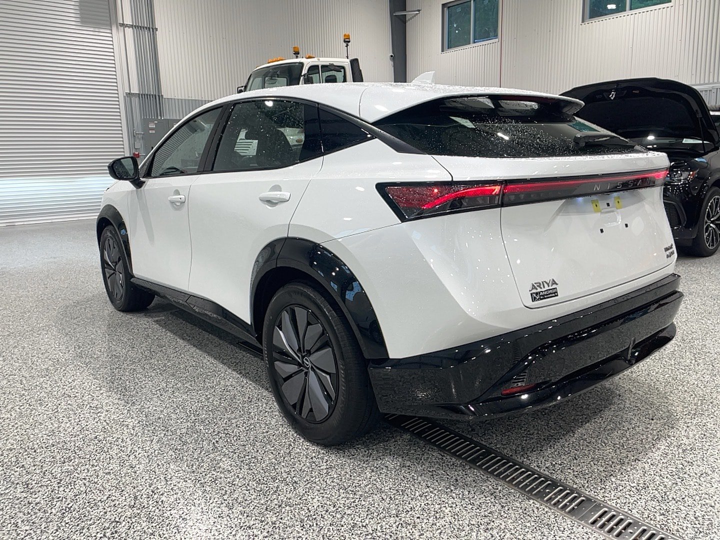 Used 2024 Nissan Ariya AWD image 15