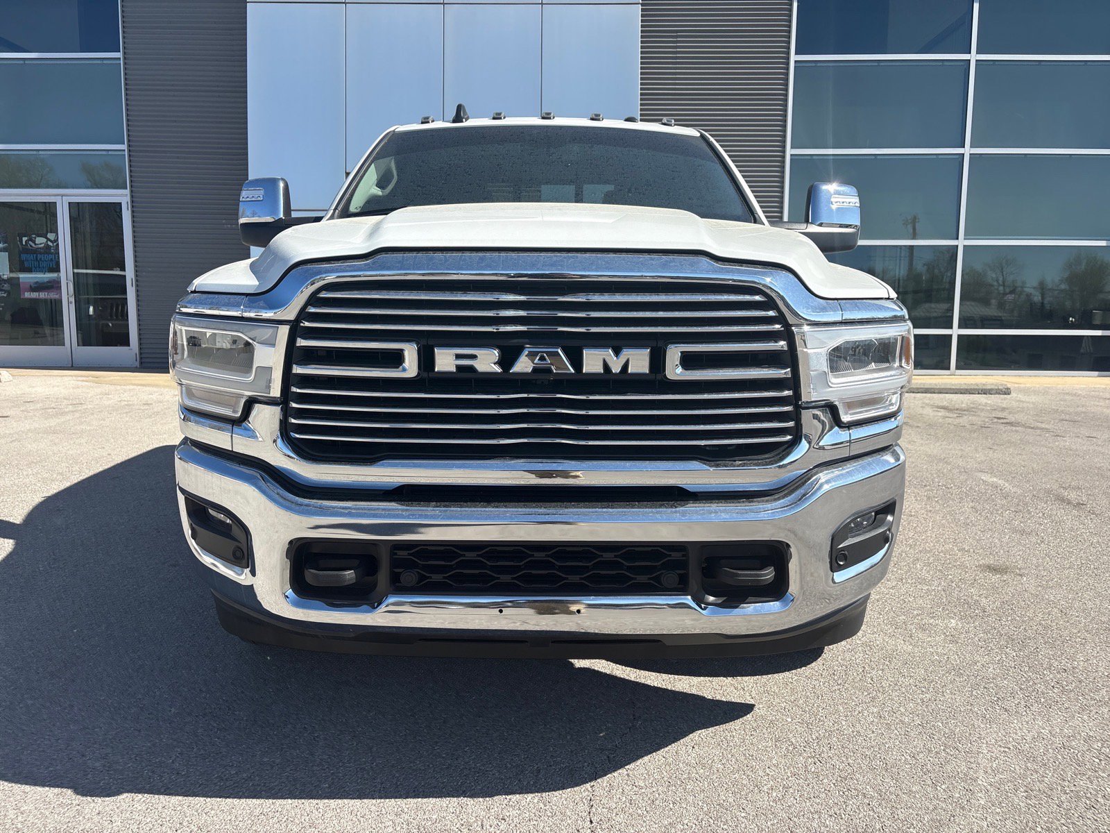 Used 2024 RAM 3500 Laramie image 27