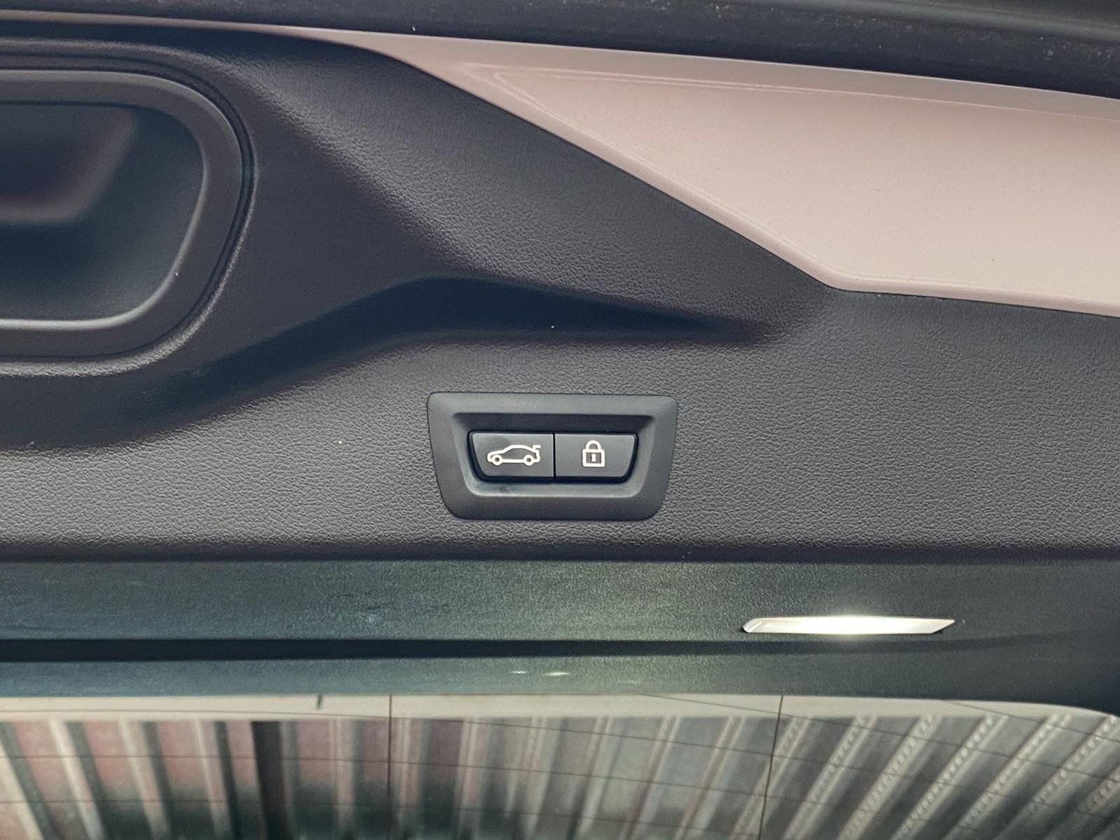 Used 2021 BMW X5 xDrive40i w/ Premium Package image 19