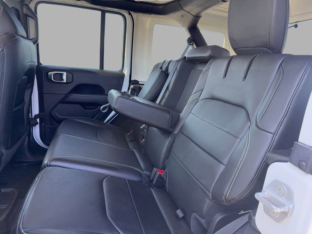 Used 2023 Jeep Wrangler Unlimited Sahara image 21