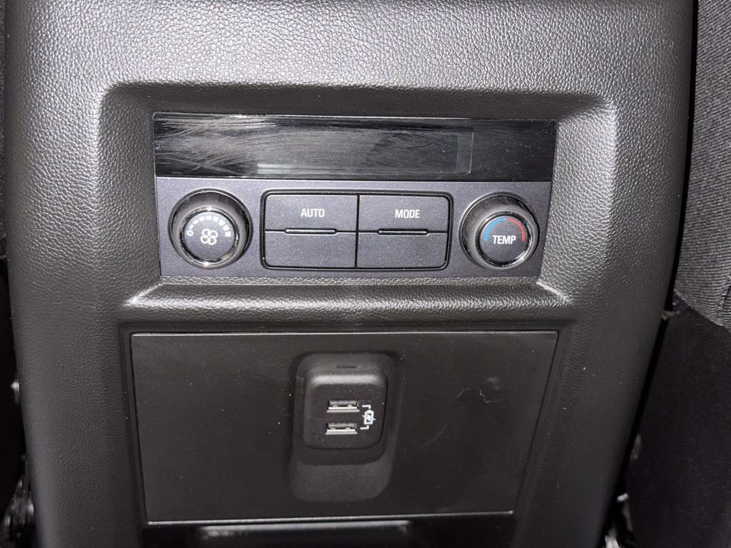 Certified 2023 Chevrolet Traverse LT AWD/4WD image 19