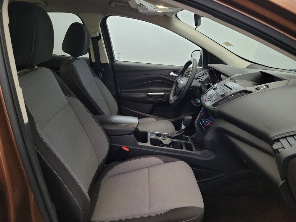 Used 2017 Ford Escape SE w/ SE Cold Weather Package FWD image 21