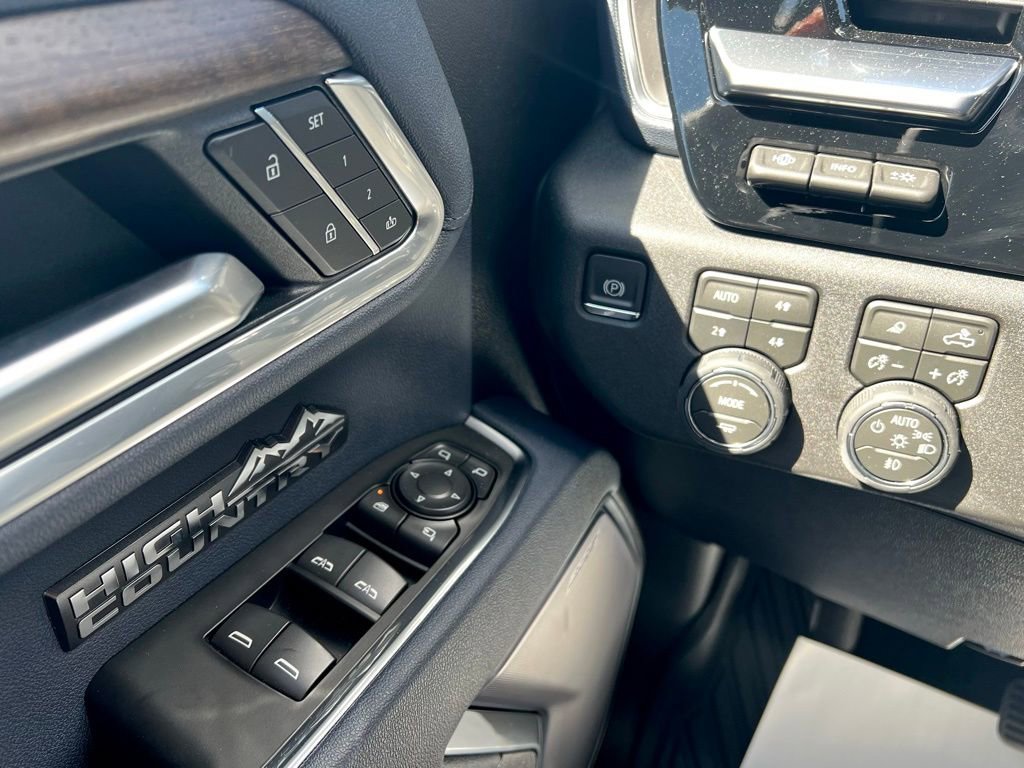 New 2026 Chevrolet Silverado 1500 High Country w/ Technology Package image 18