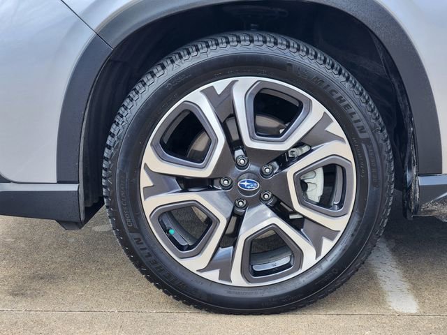 Used 2023 Subaru Ascent Limited w/ Technology Package image 8