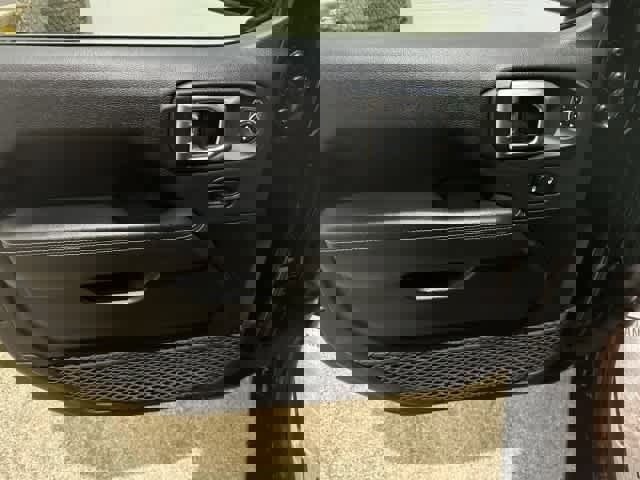 Used 2023 Jeep Gladiator Overland image 18