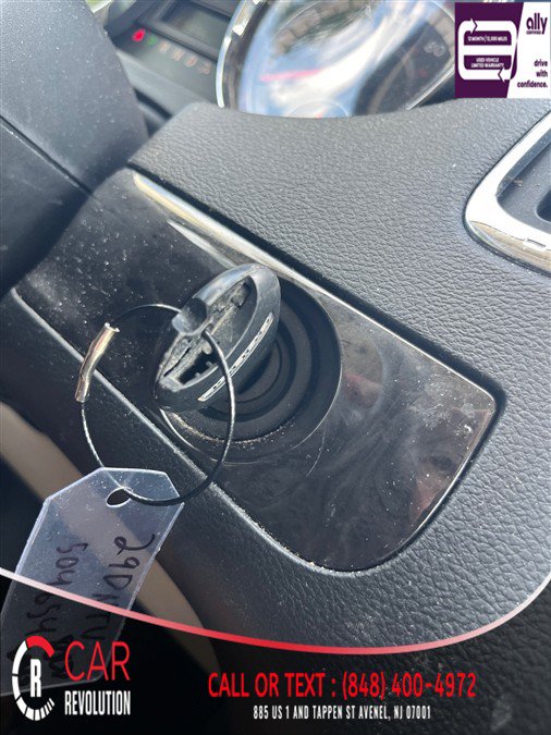 Used 2019 Dodge Grand Caravan SE FWD image 19