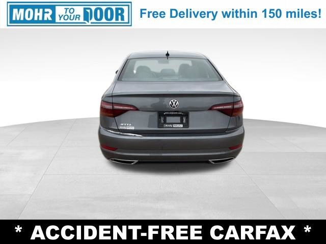 Used 2019 Volkswagen Jetta R-Line w/ R-Line Cold Weather Package image 4