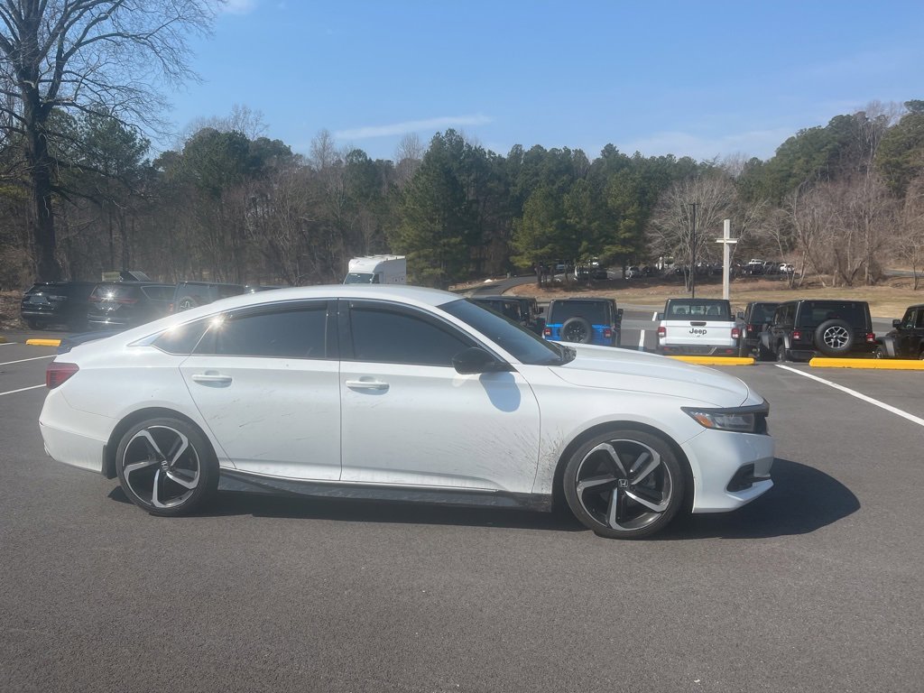 Used 2022 Honda Accord Sport image 4