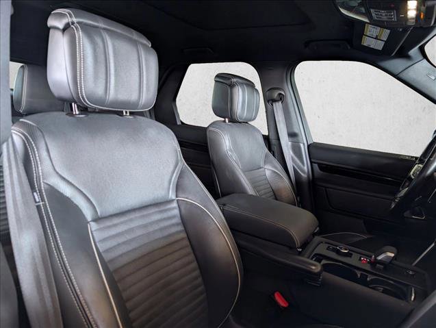 Used 2023 Land Rover Discovery S R-Dynamic AWD/4WD image 29