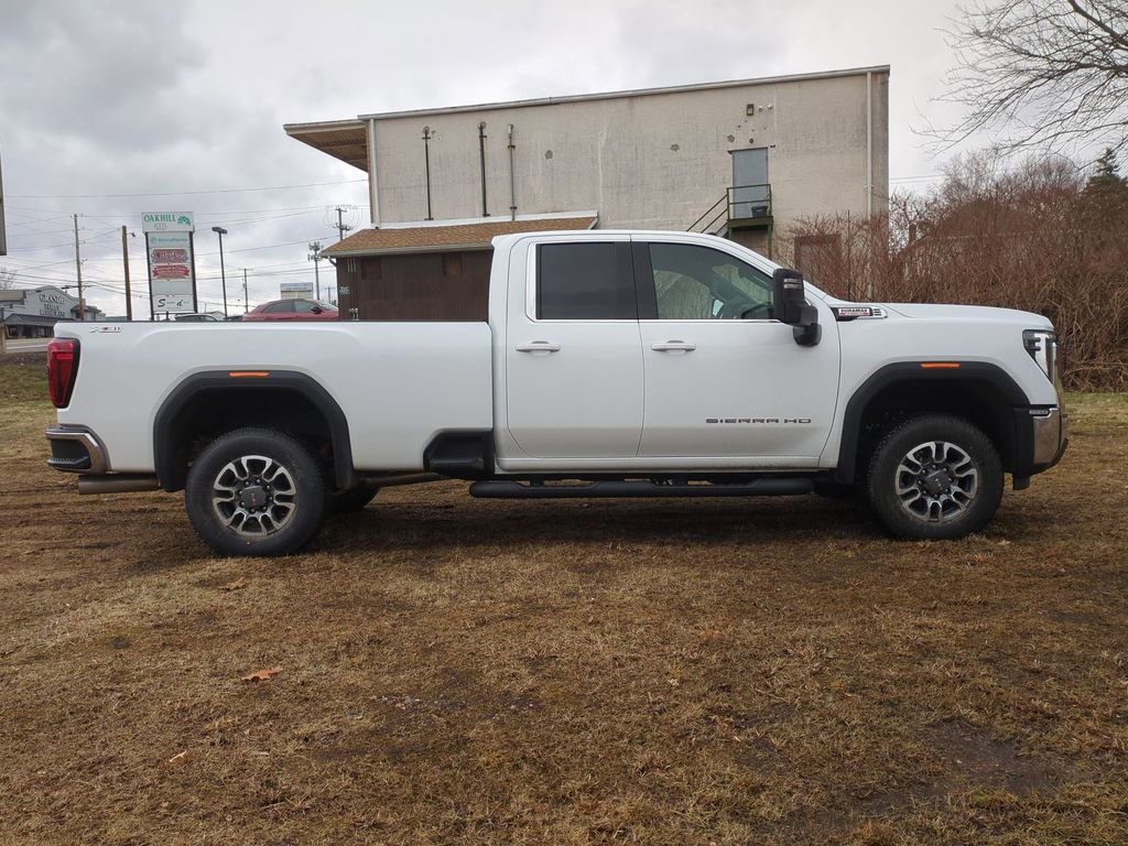 New 2026 GMC Sierra 3500 SLE w/ SLE Value Package AWD/4WD image 4
