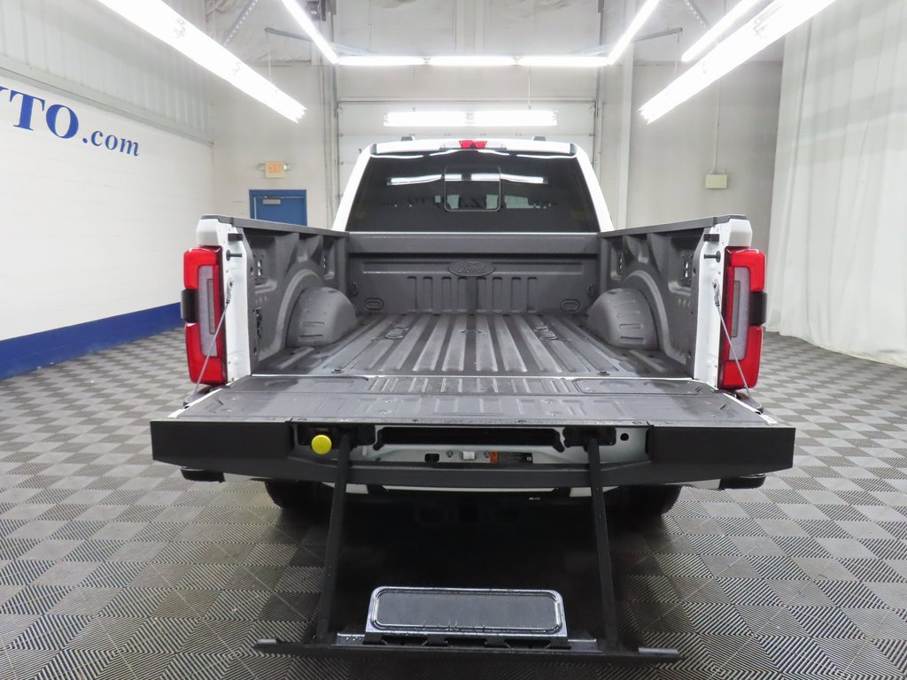 Used 2025 Ford F250 Platinum image 36
