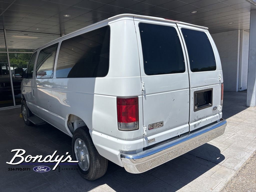 Used 2005 Ford E-350 and Econoline 350 Super Duty Wagon RWD image 7