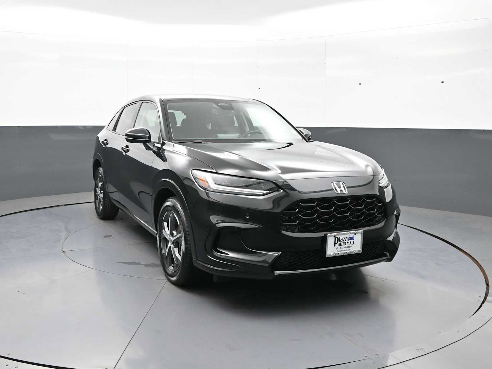 Used 2024 Honda HR-V EX-L image 3