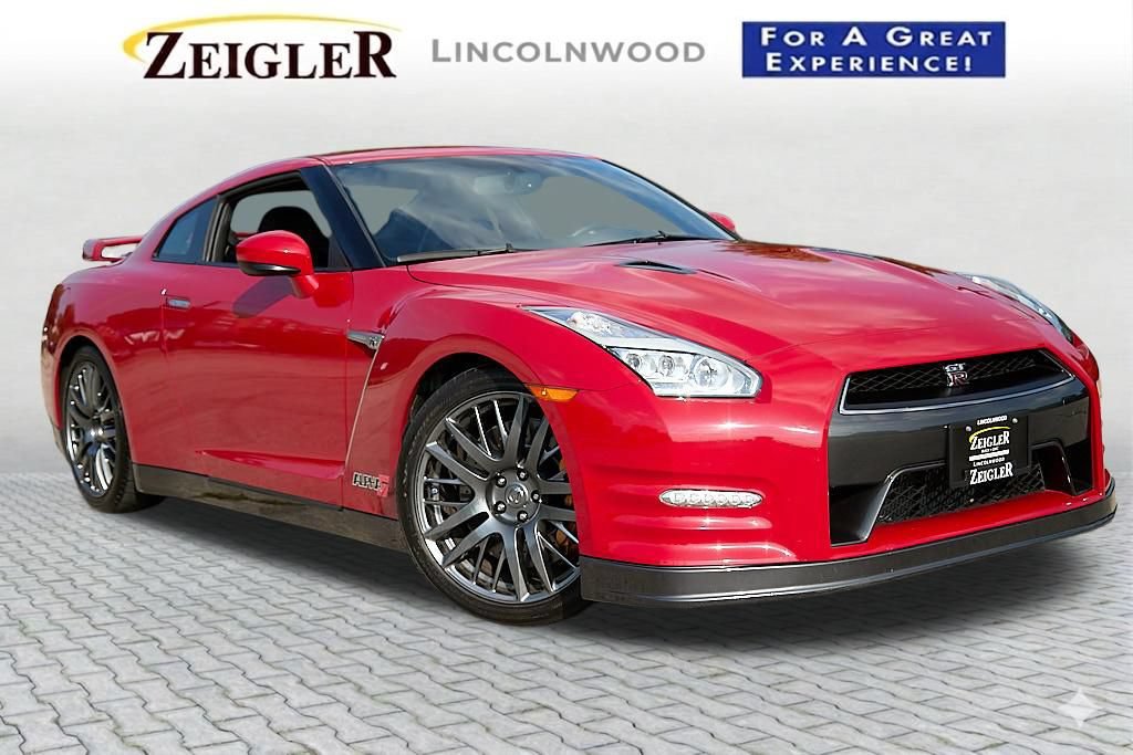 Used 2016 Nissan GT-R Premium AWD/4WD image 2