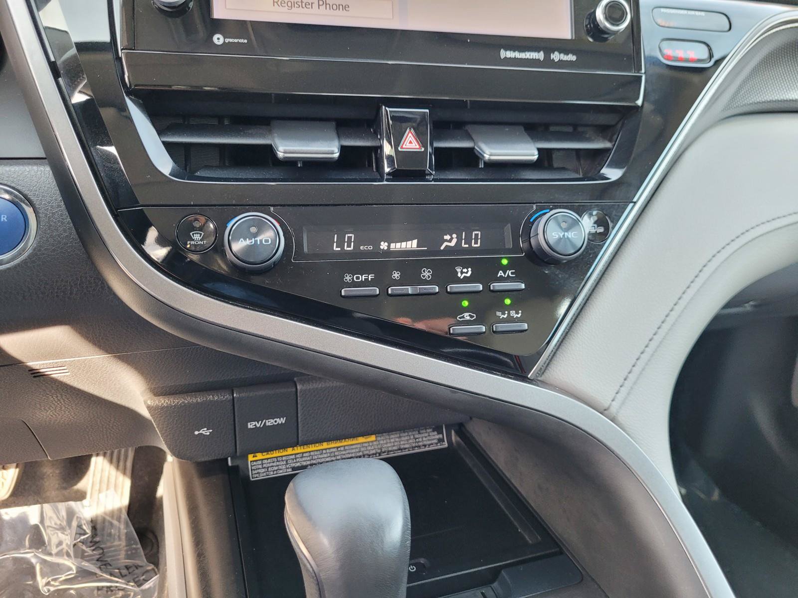 Used 2021 Toyota Camry XSE FWD image 25