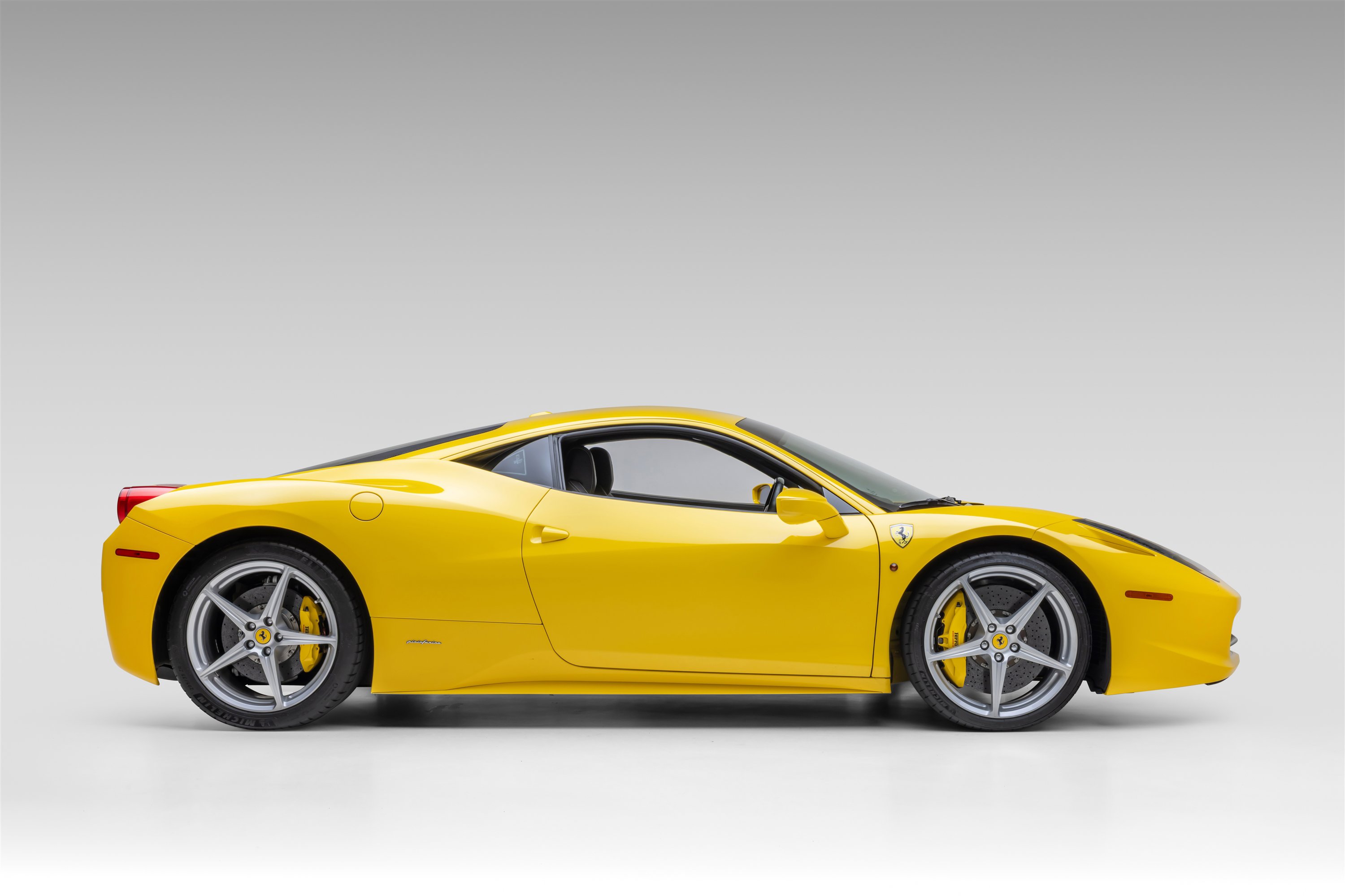 Used 2012 Ferrari 458 Italia Coupe image 13